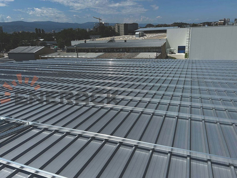 L feet for trapezoidal sheet metal
