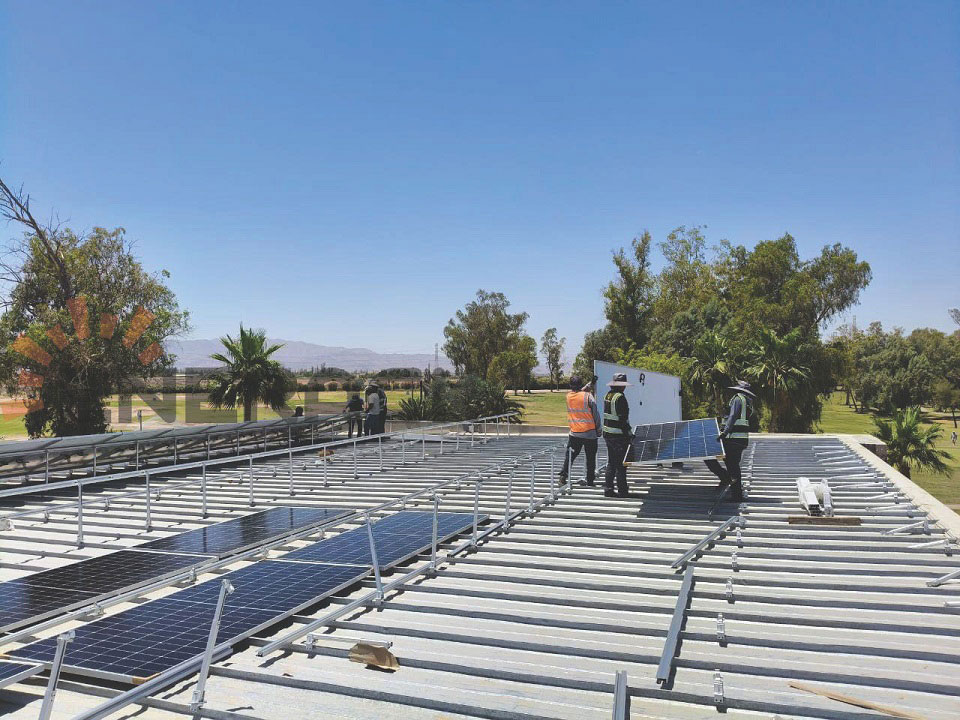 100 kW verstellbares Neigungsdachsystem in Mexiko