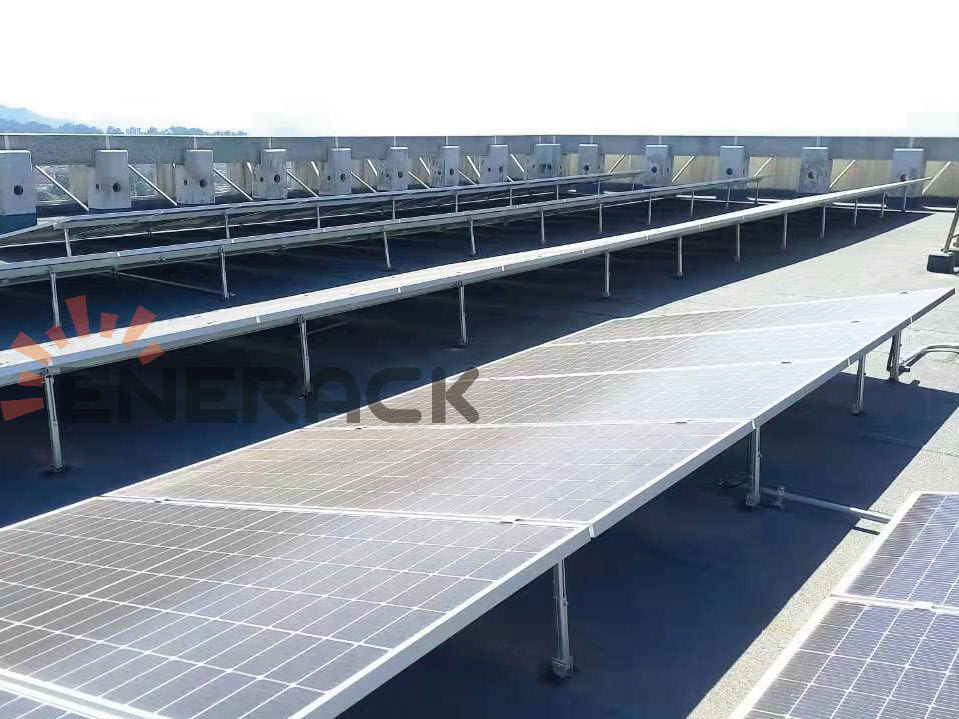 35 kW Flachdach aus Beton mit verstellbarer Neigung in Guatemala