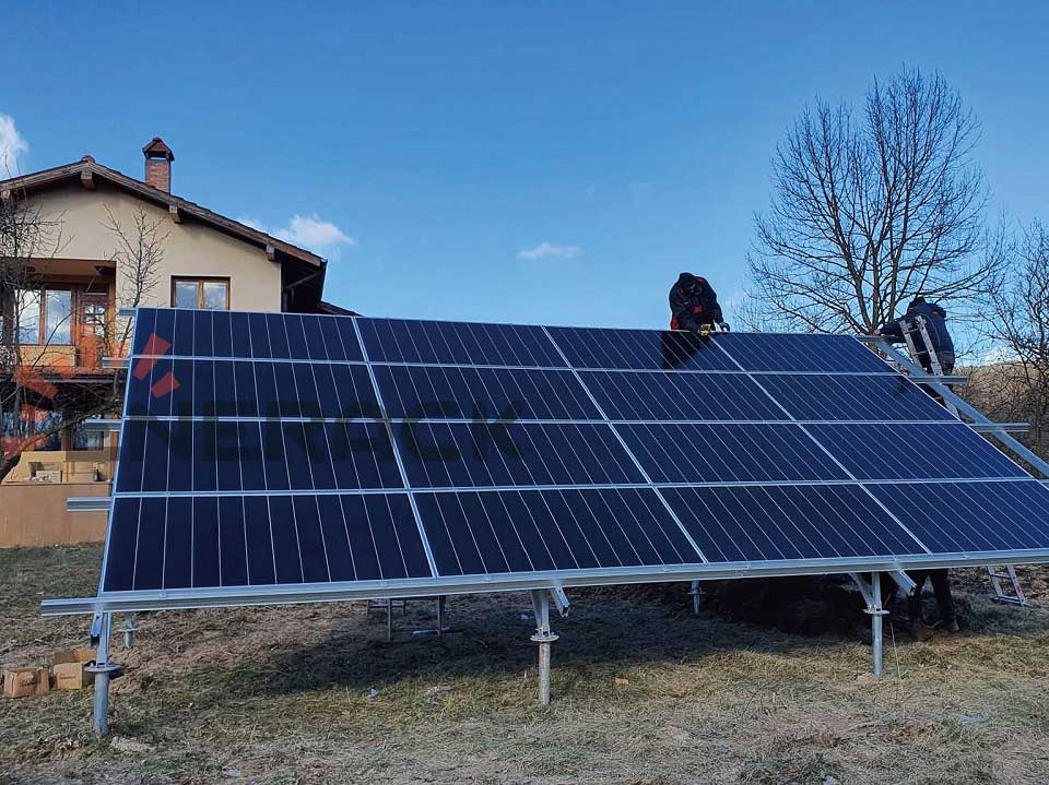 5KW Standard-Bodenmontagesystem in Bulgarien