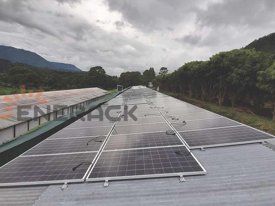 50KW 26mm Minischiene für Trapezblech in Guatemala